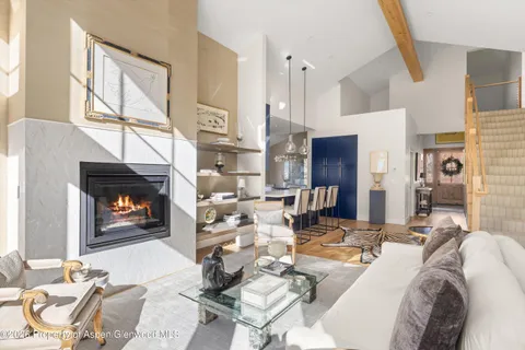 $2,595,000 | 70 Elk Track Lane, Carbondale, CO 81623