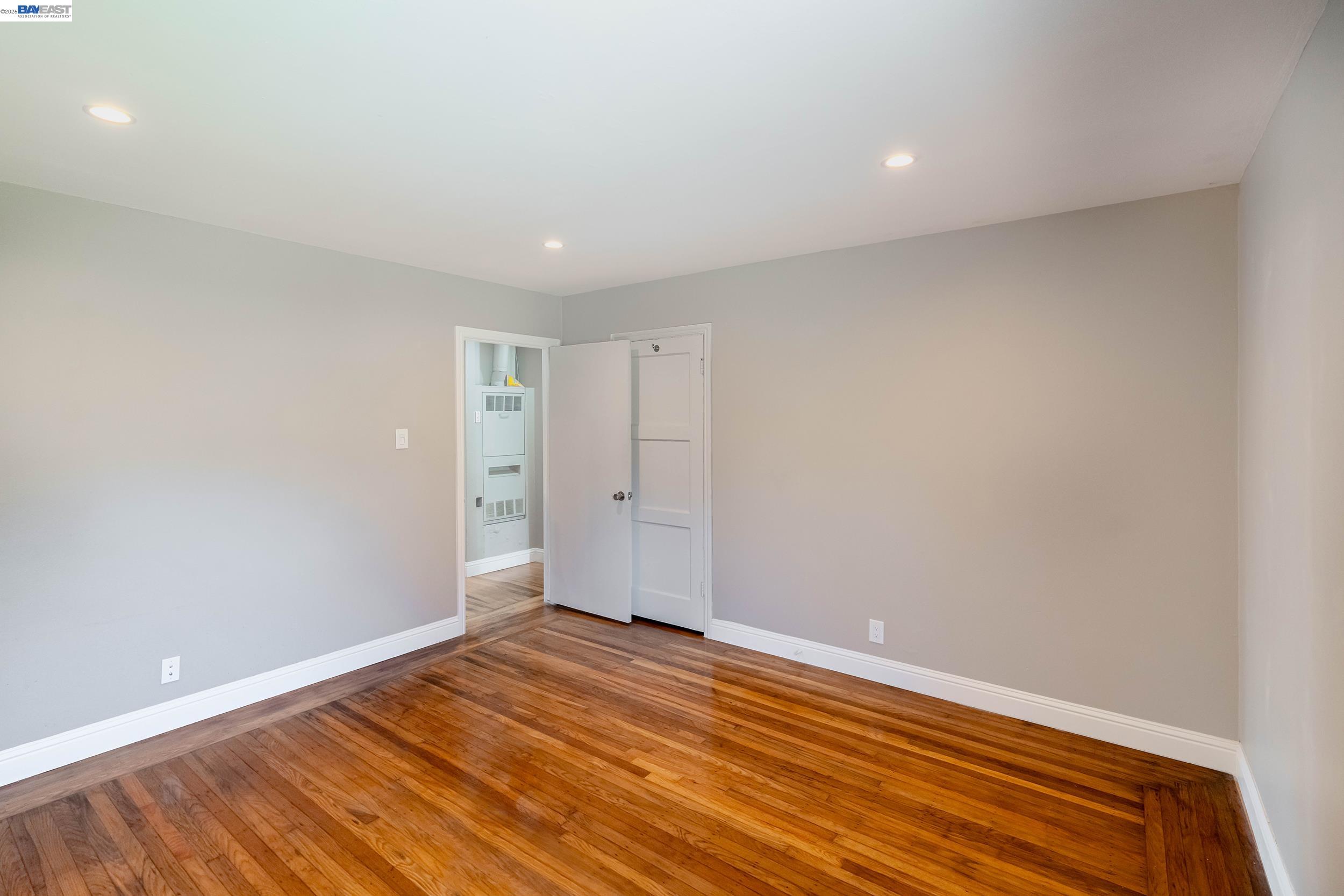 21835 Redwood Road Castro Valley, CA 94546 - Photo 20 of 31