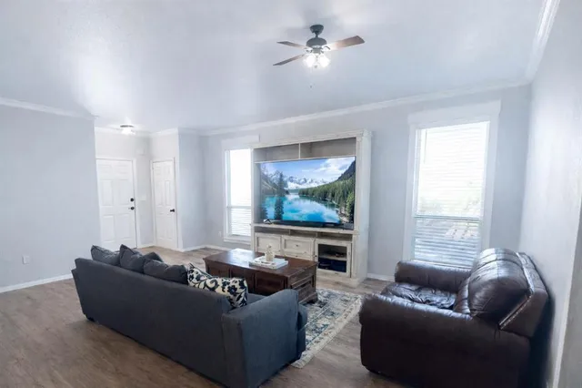 $1,700 | 505 South First Street, Unit A, Grandview, TX 76050