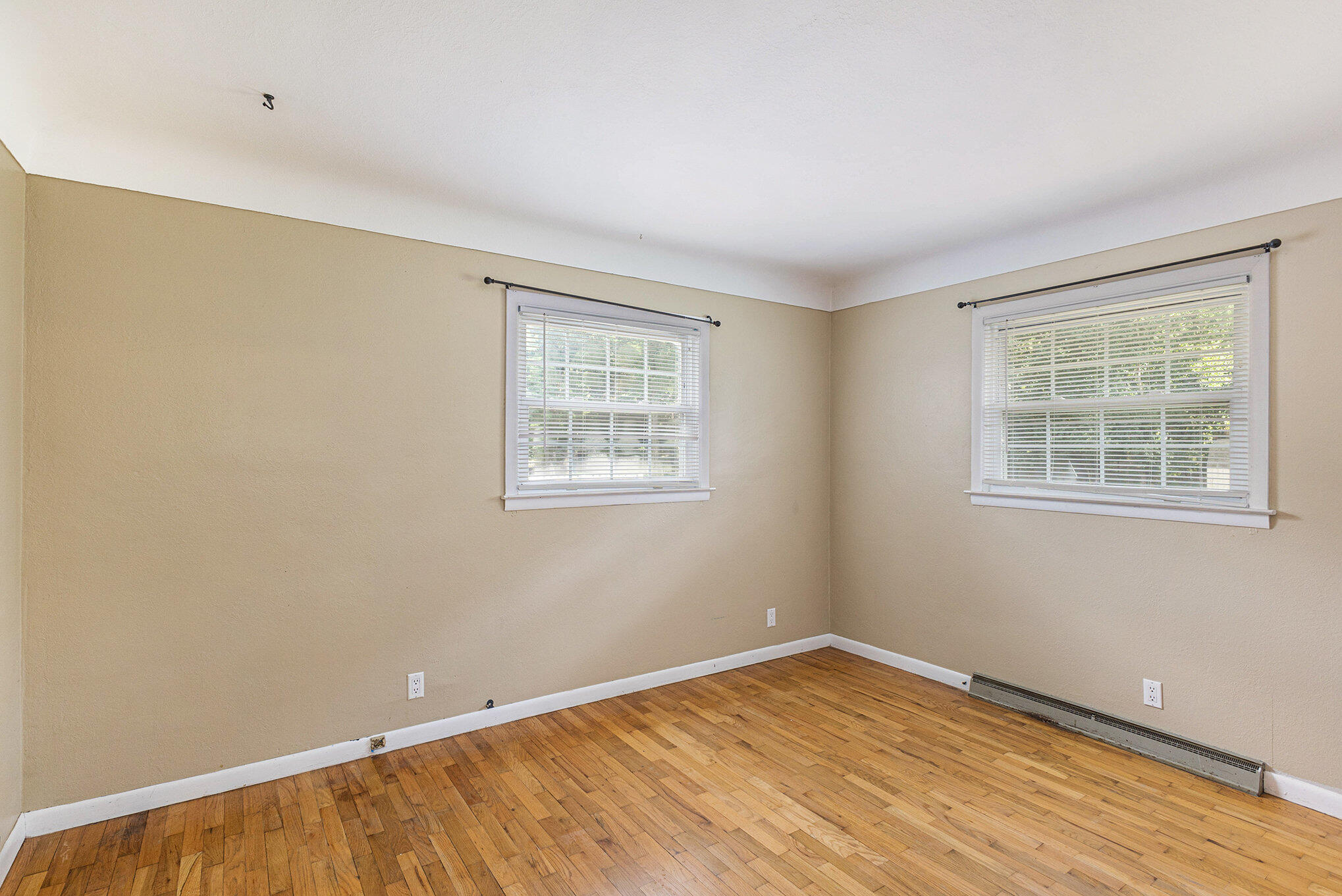 5225 Merriman Road Jackson, MI 49201 - Photo 12 of 25 012_file_346