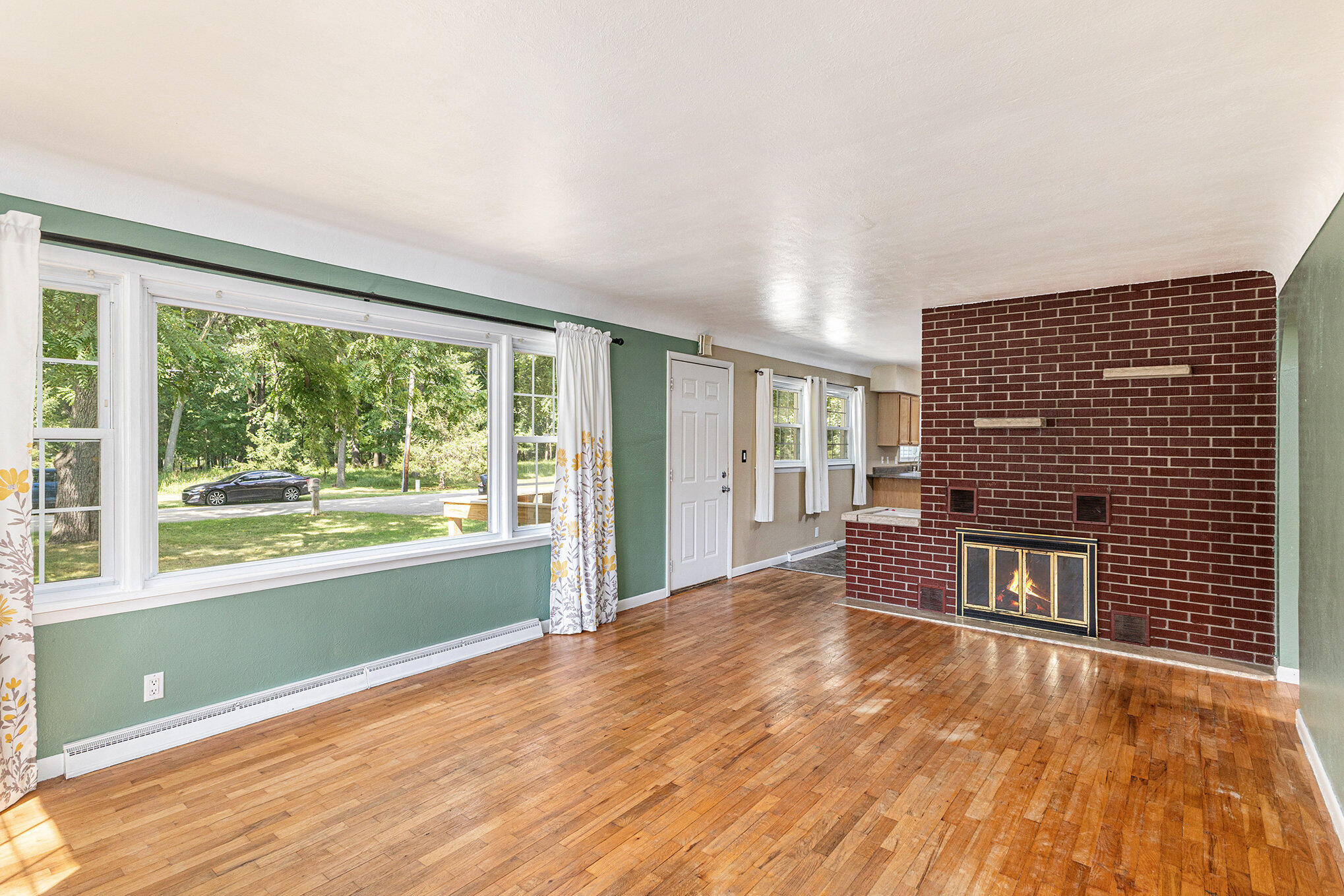 5225 Merriman Road Jackson, MI 49201 - Photo 5 of 25 005_file_352