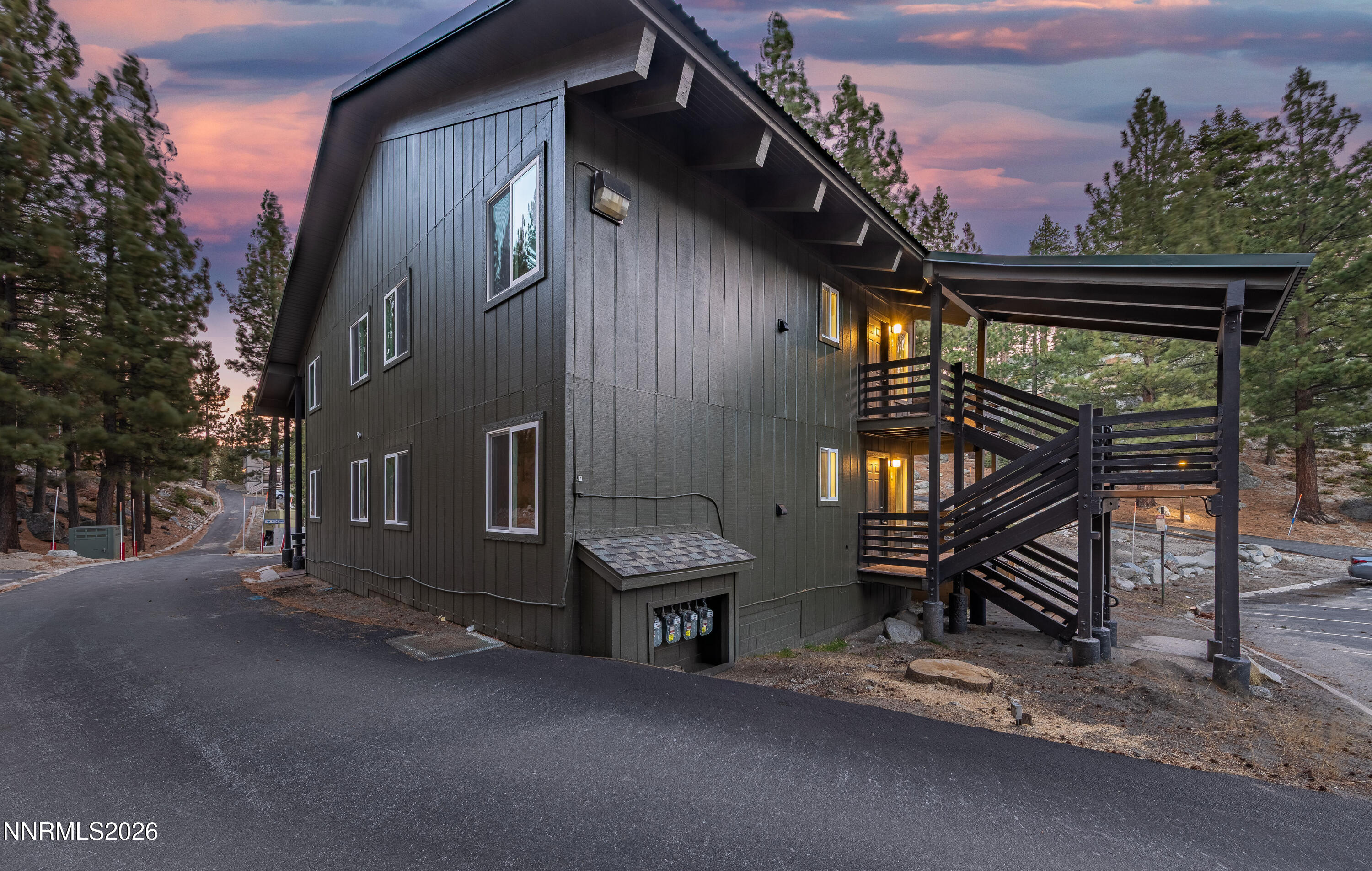 307 Galaxy Lane, Unit C Stateline, NV 89449 - Photo 17 of 26 307GalaxyLnSunset(3of15)