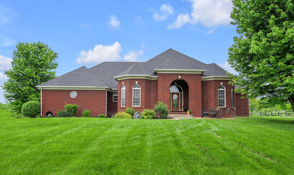 1100 Lloyd Road Georgetown, KY 40324 - Photo 1 of 39 TDB_9185