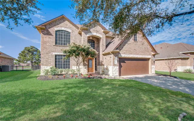 $499,000 | 8427 East Windhaven Terrace Trail, Cypress, TX 77433
