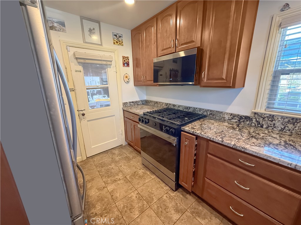 31 Rafael Way San Luis Obispo, CA 93405 - Photo 8 of 39 Gallery Image 8