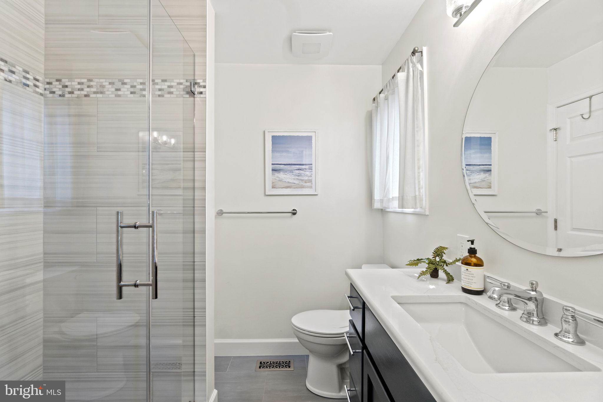 287 Waycross Way Arnold, MD 21012 - Photo 17 of 34 With a fully renovated en suite bathroom