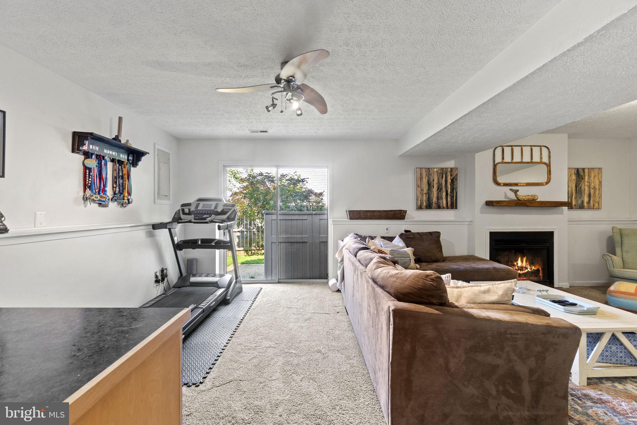 287 Waycross Way Arnold, MD 21012 - Photo 25 of 34 Full walkout to the side yard