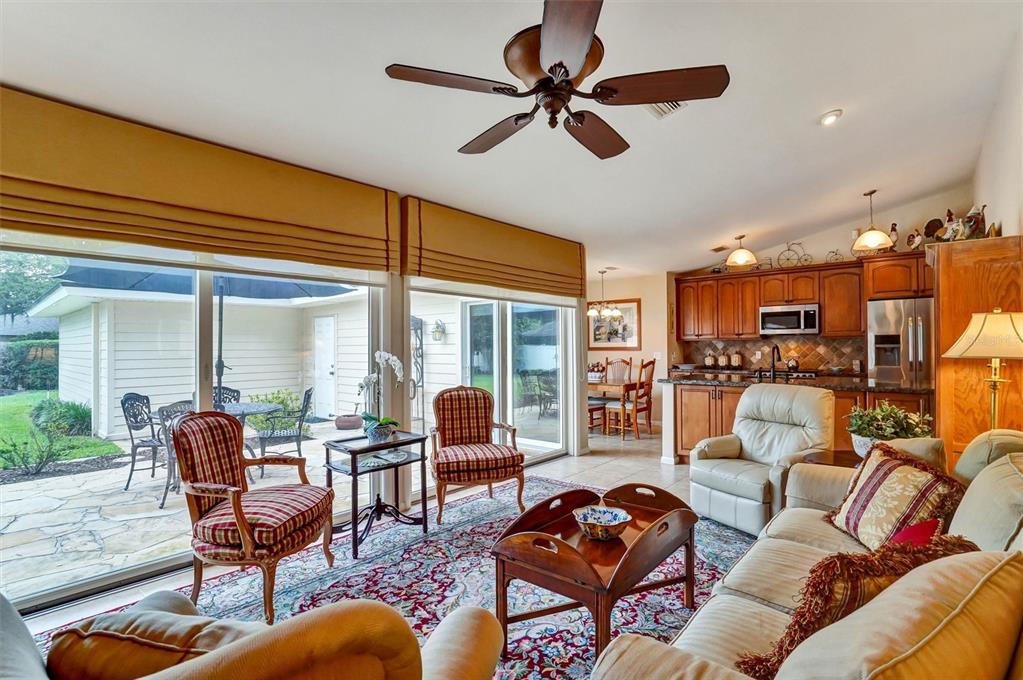11816 Lipsey Road Tampa, FL 33618 - Photo 12 of 50