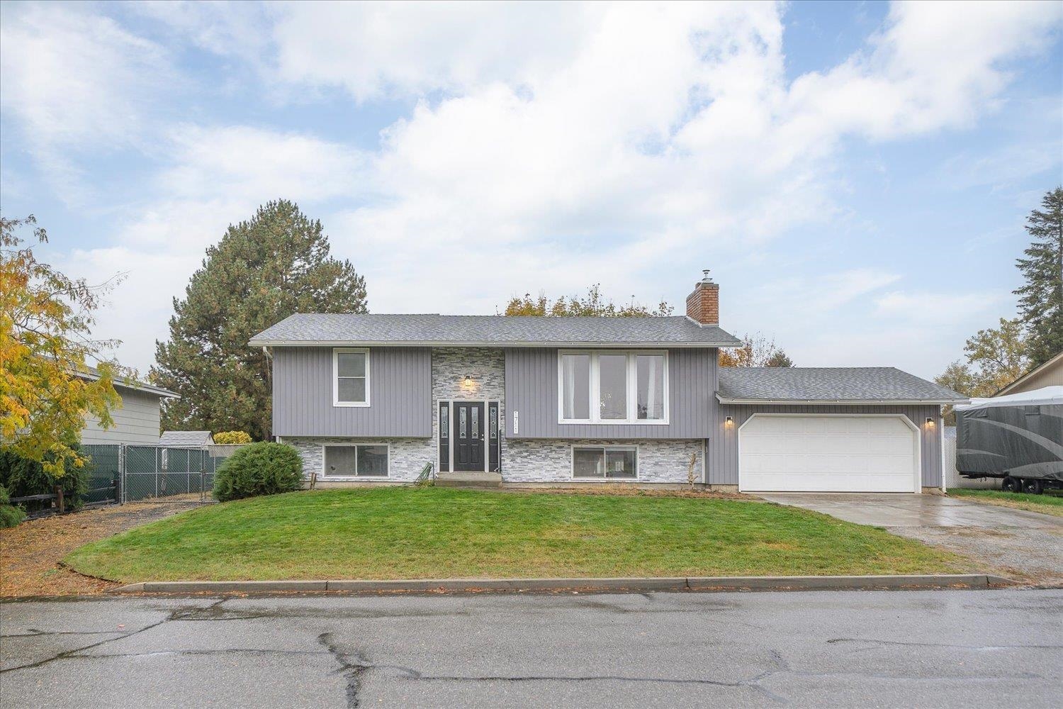 1711 North Herald Road Spokane Valley, WA 99206 - Photo 2 of 44