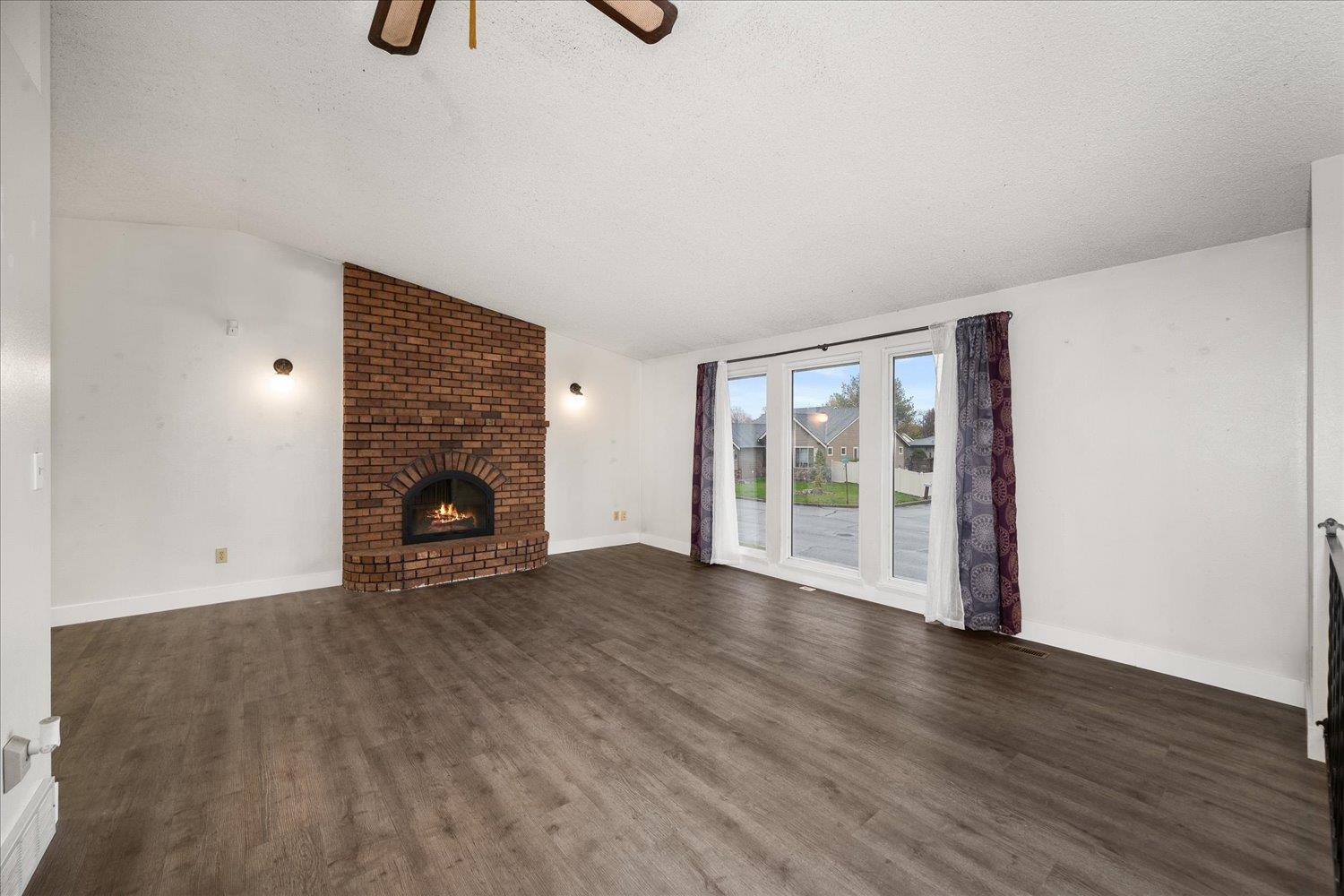 1711 North Herald Road Spokane Valley, WA 99206 - Photo 4 of 44