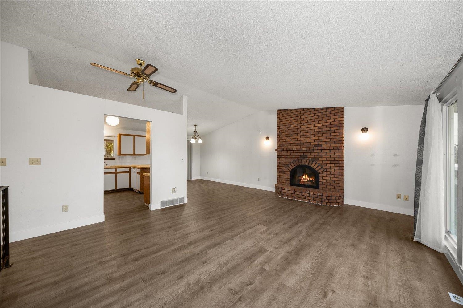 1711 North Herald Road Spokane Valley, WA 99206 - Photo 7 of 44