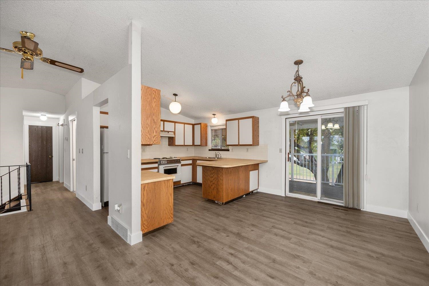 1711 North Herald Road Spokane Valley, WA 99206 - Photo 9 of 44
