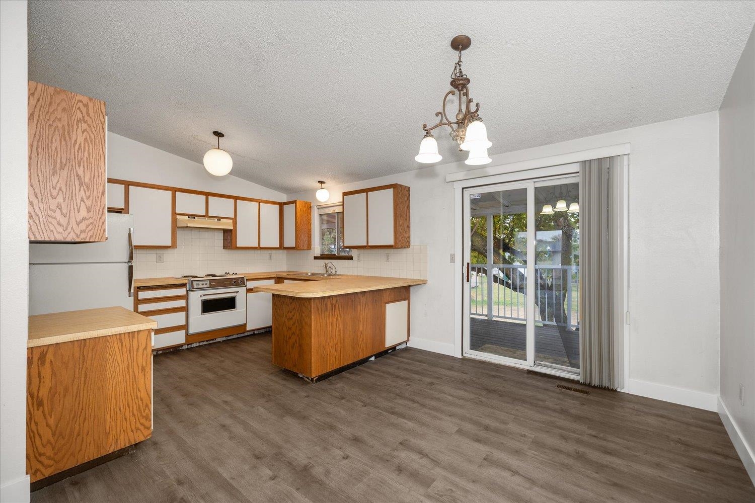 1711 North Herald Road Spokane Valley, WA 99206 - Photo 10 of 44
