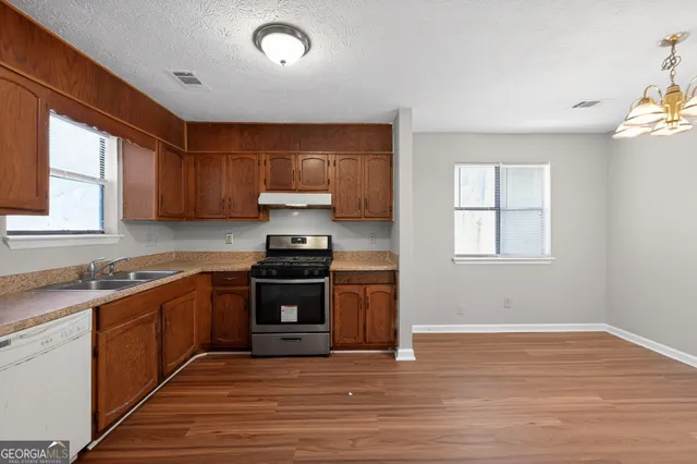 $284,900 | 8802 Churchill Place, Jonesboro, GA 30238