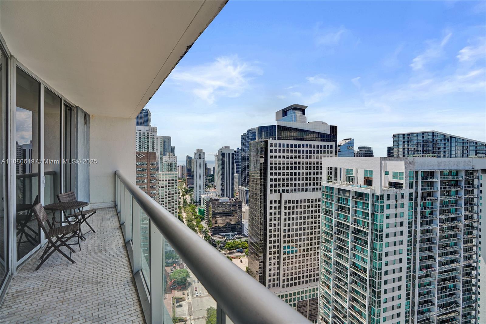 485 Brickell Avenue, Unit 4207 Miami, FL 33131 - Photo 22 of 41 a view of balcony with city view