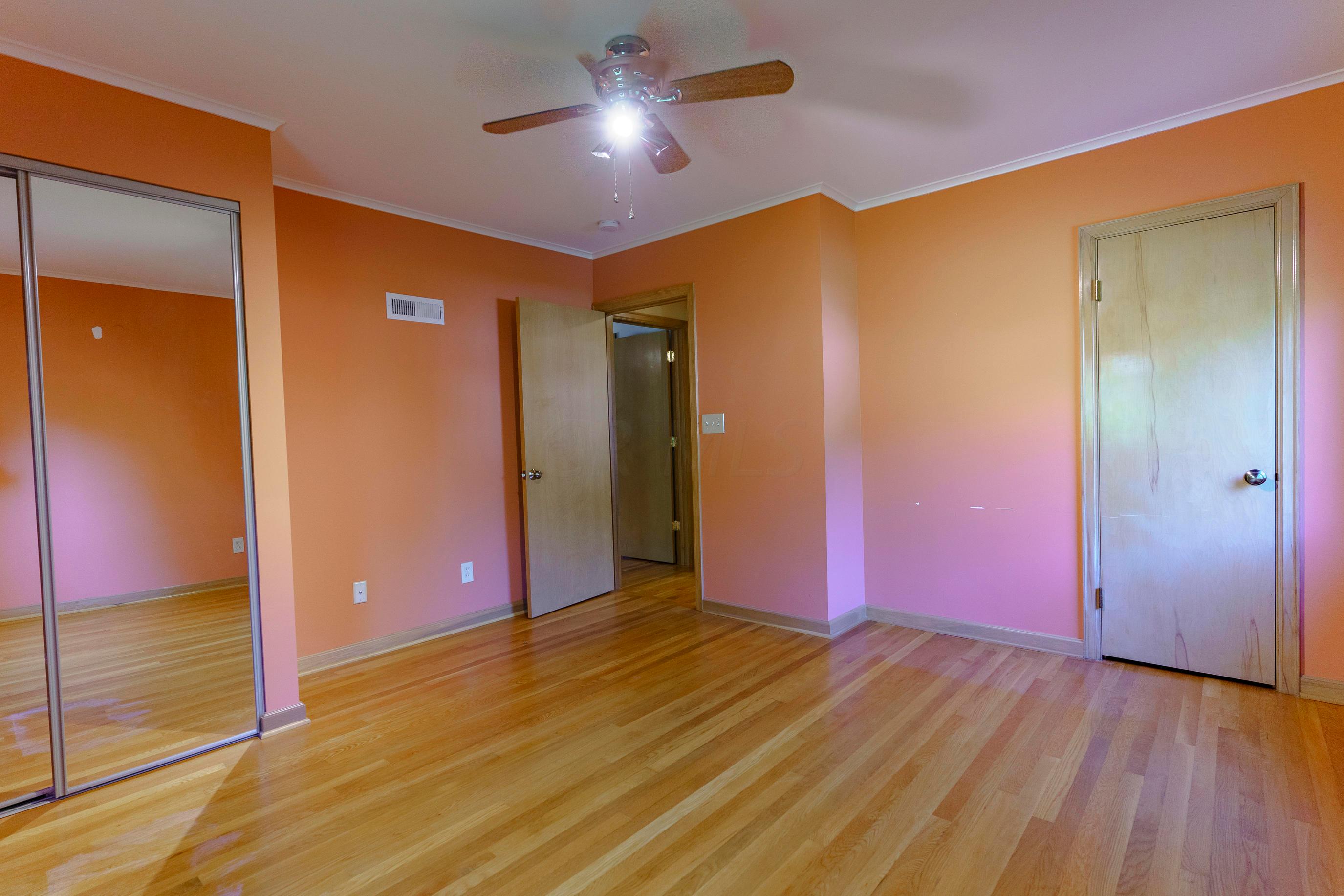 111 South Harding Road Columbus, OH 43209 - Photo 24 of 41