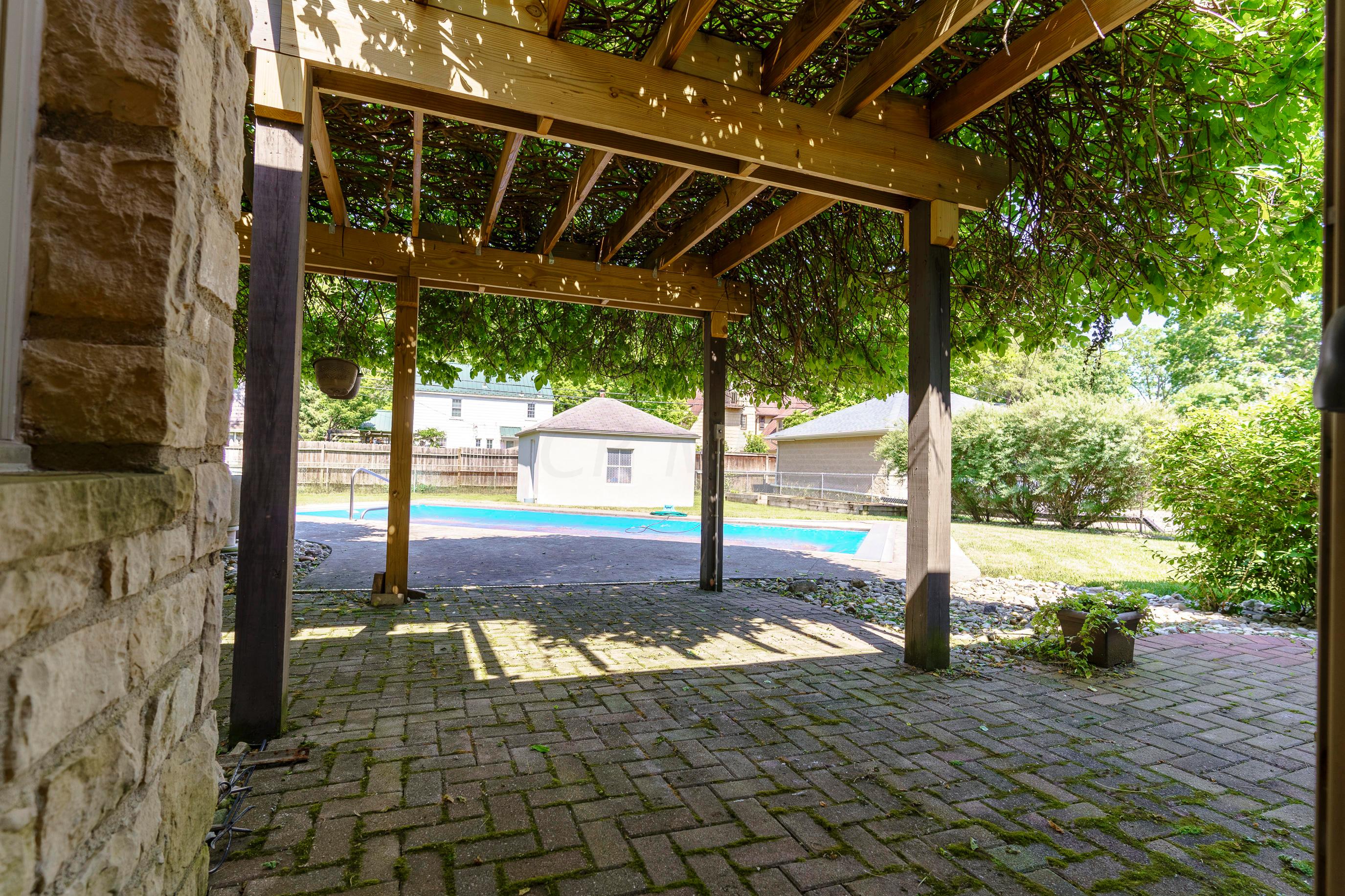 111 South Harding Road Columbus, OH 43209 - Photo 31 of 41
