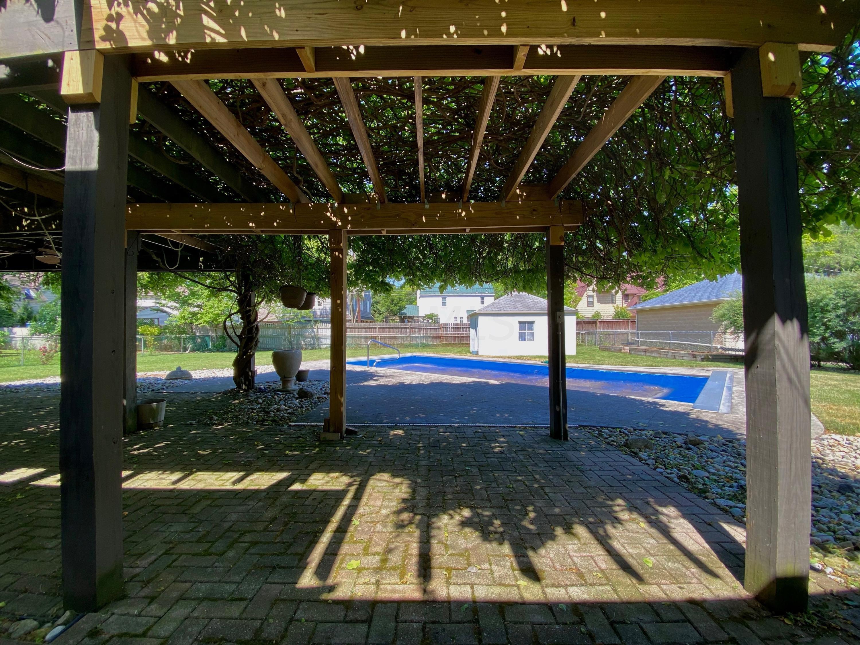 111 South Harding Road Columbus, OH 43209 - Photo 33 of 41