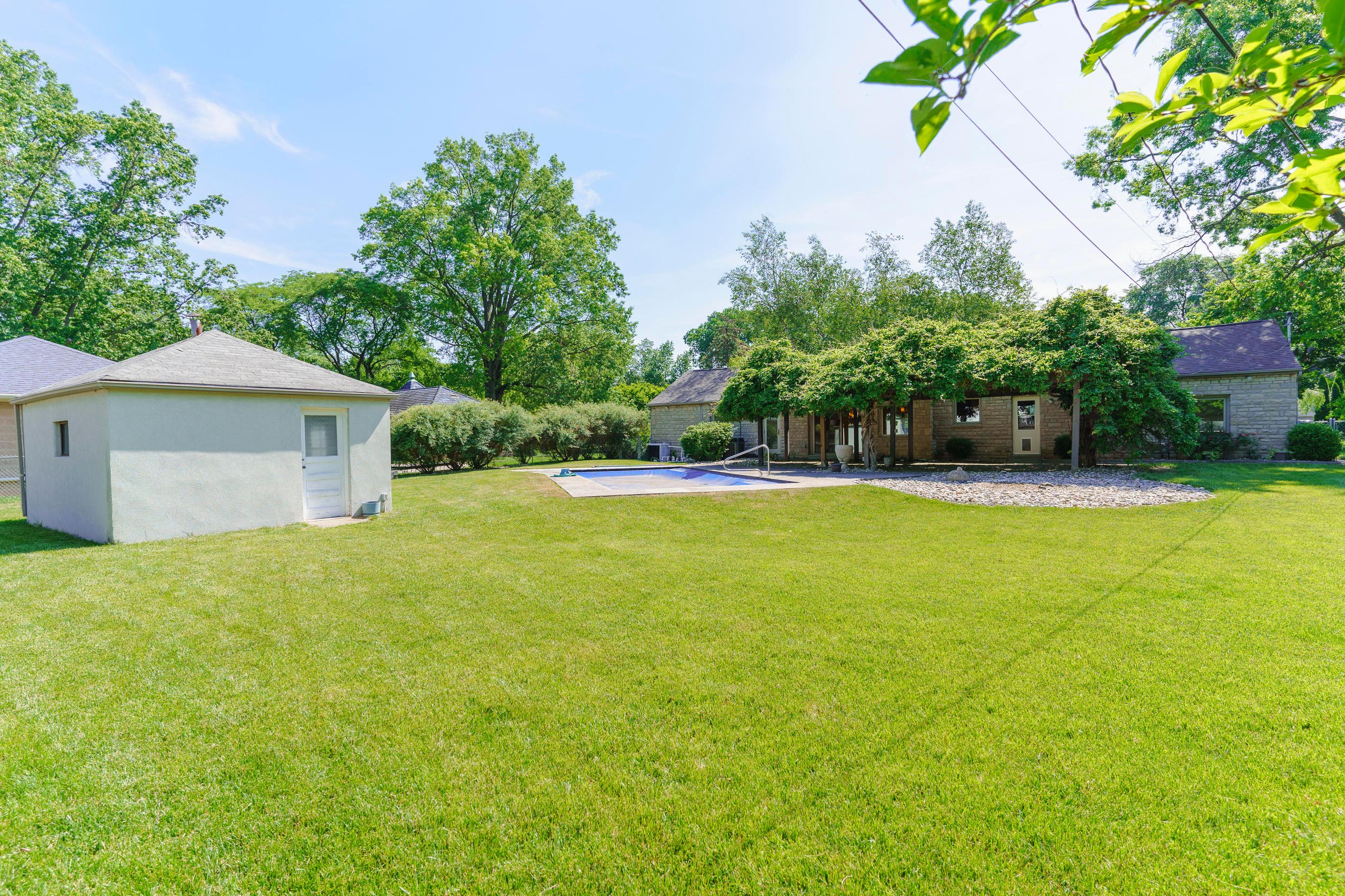 111 South Harding Road Columbus, OH 43209 - Photo 36 of 41