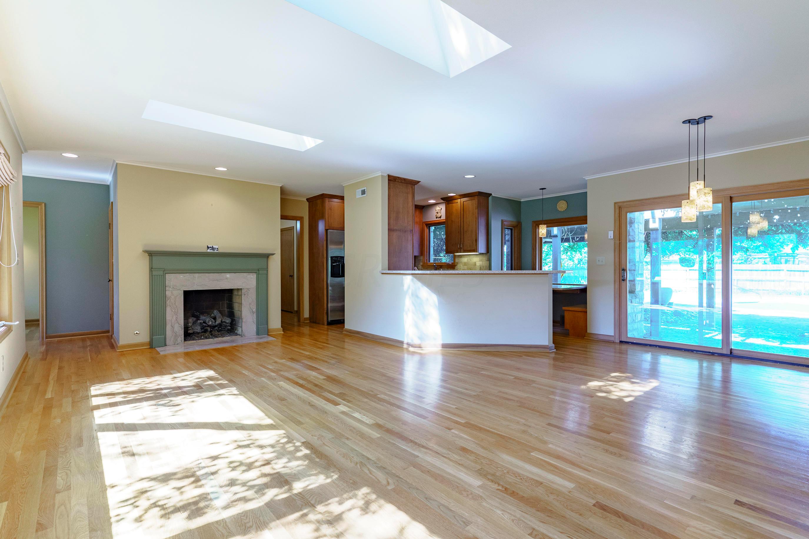 111 South Harding Road Columbus, OH 43209 - Photo 5 of 41