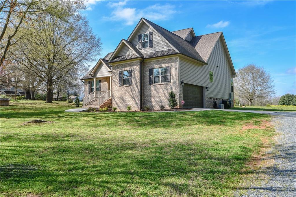 3215 Baucom Manor Road Monroe, NC 28110 - Photo 3 of 23