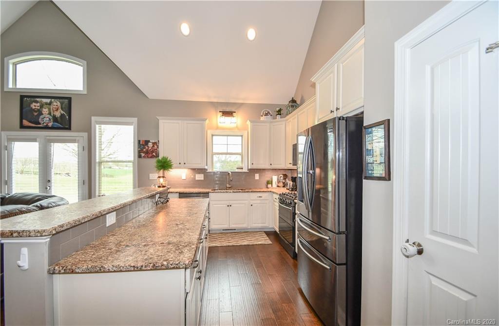 3215 Baucom Manor Road Monroe, NC 28110 - Photo 8 of 23