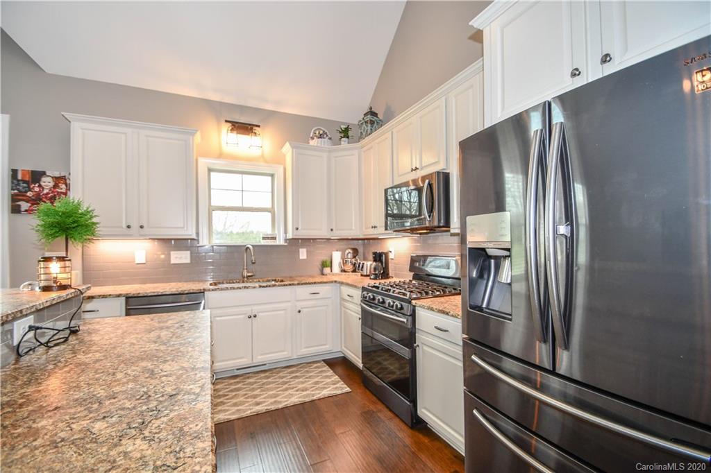 3215 Baucom Manor Road Monroe, NC 28110 - Photo 9 of 23