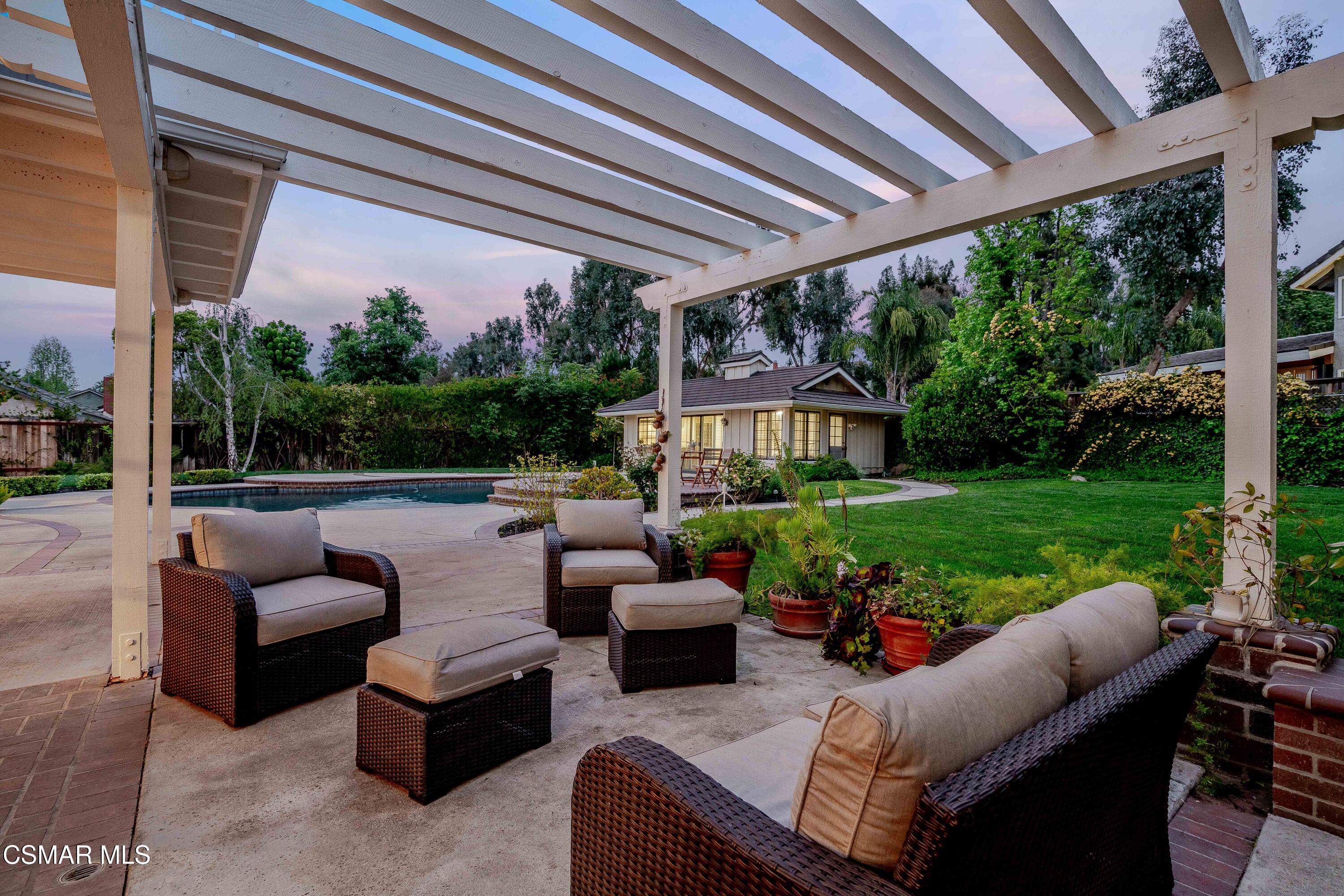 312 Longbranch Road Simi Valley, CA 93065 - Photo 7 of 11 312 Longbranch Road