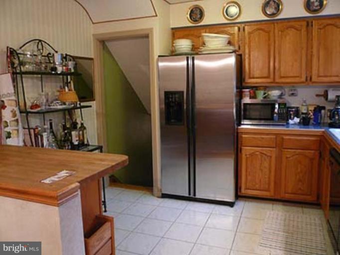 6813 Lynbrook Drive Springfield, VA 22150 - Photo 7 of 16 Kitchen #3