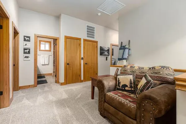 $559,000 | 40830 Village Pass Lane, Unit 22, Shaver Lake, CA 93664