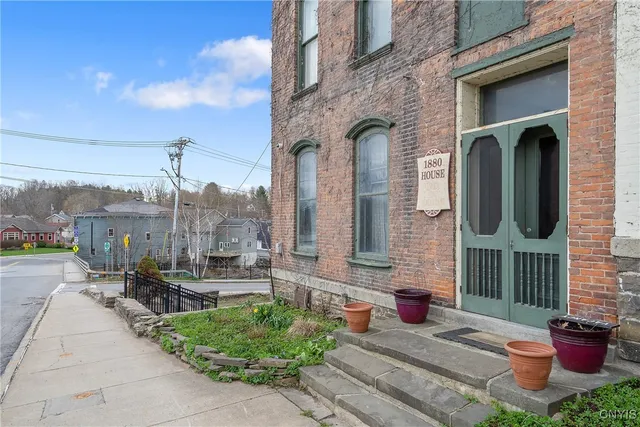 $649,000 | 1 South Jefferson Street, Richland, NY 13142