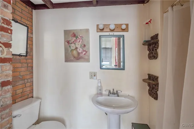 $649,000 | 1 South Jefferson Street, Richland, NY 13142