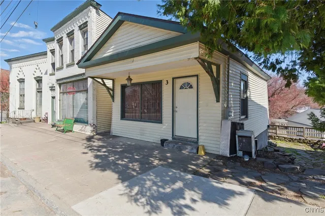 $649,000 | 1 South Jefferson Street, Richland, NY 13142