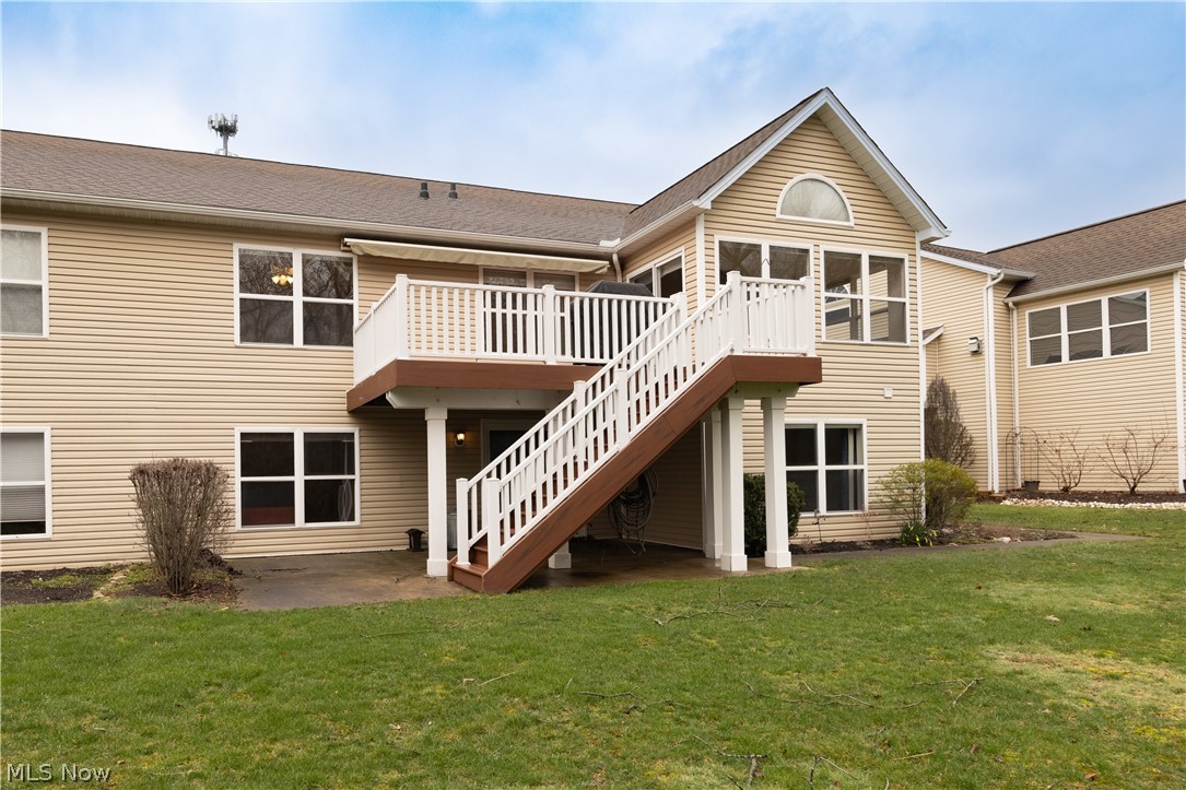 4902 Foote Road, Unit 14 Medina, OH 44256 - Photo 36 of 42 View of deck and lower patio
