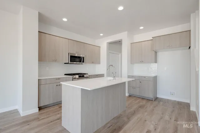 $459,990 | 10549 West Tinder Street, Star, ID 83669