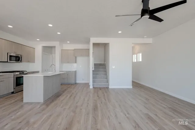 $459,990 | 10549 West Tinder Street, Star, ID 83669