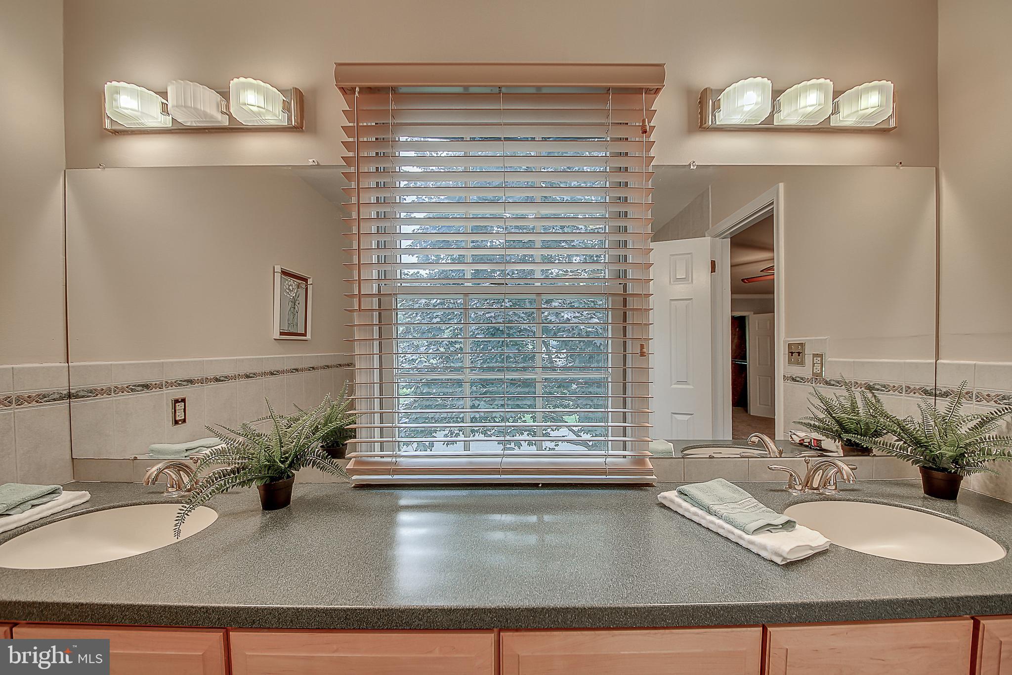 305 Newgate Road Langhorne, PA 19047 - Photo 21 of 37 Dual Vanities