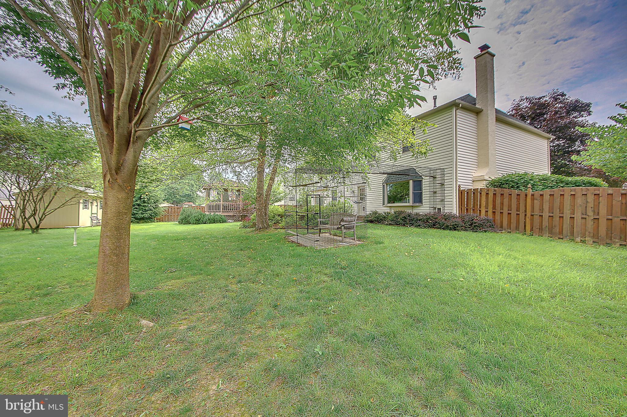 305 Newgate Road Langhorne, PA 19047 - Photo 37 of 37 Large Yard