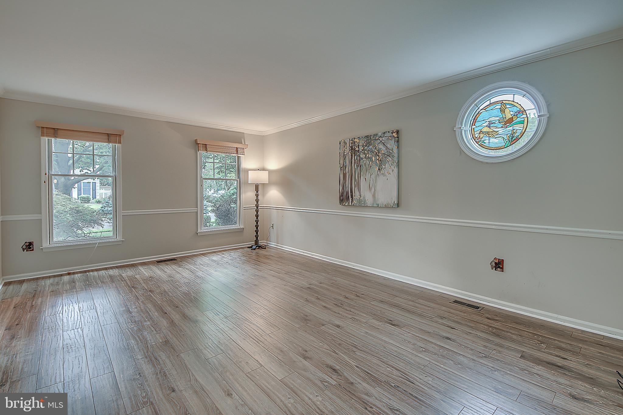 305 Newgate Road Langhorne, PA 19047 - Photo 5 of 37 Living Room