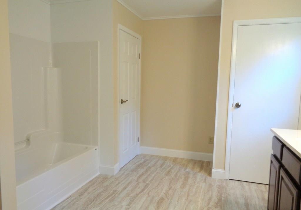 59 Swan Road New Sharon, ME 04955 - Photo 17 of 35 Full bathroom