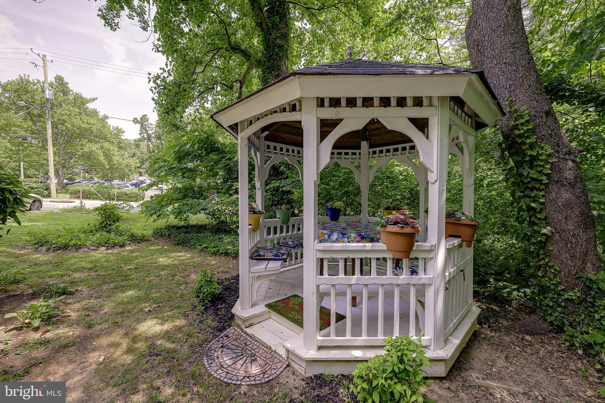 19 A Hillside Road Greenbelt, MD 20770 - Photo 7 of 37