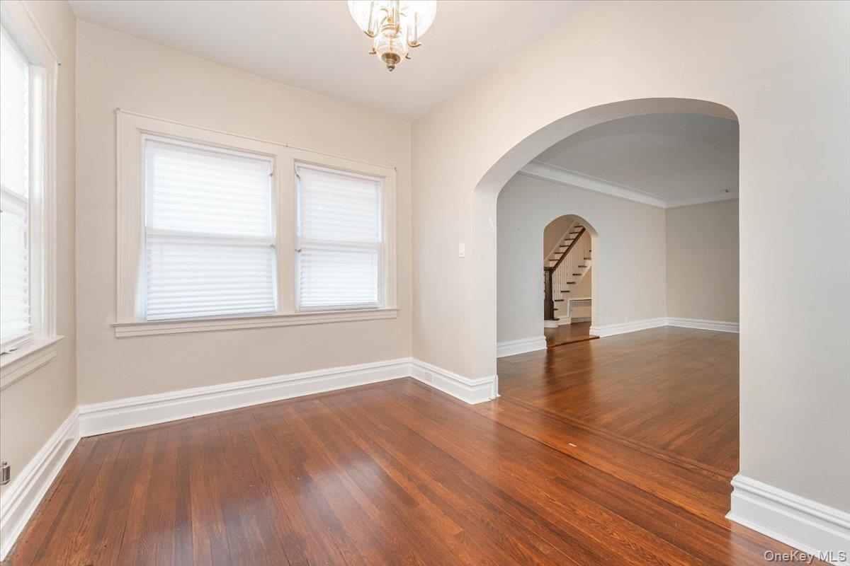 942 Greenfield Road Woodmere, NY 11598 - Photo 7 of 23