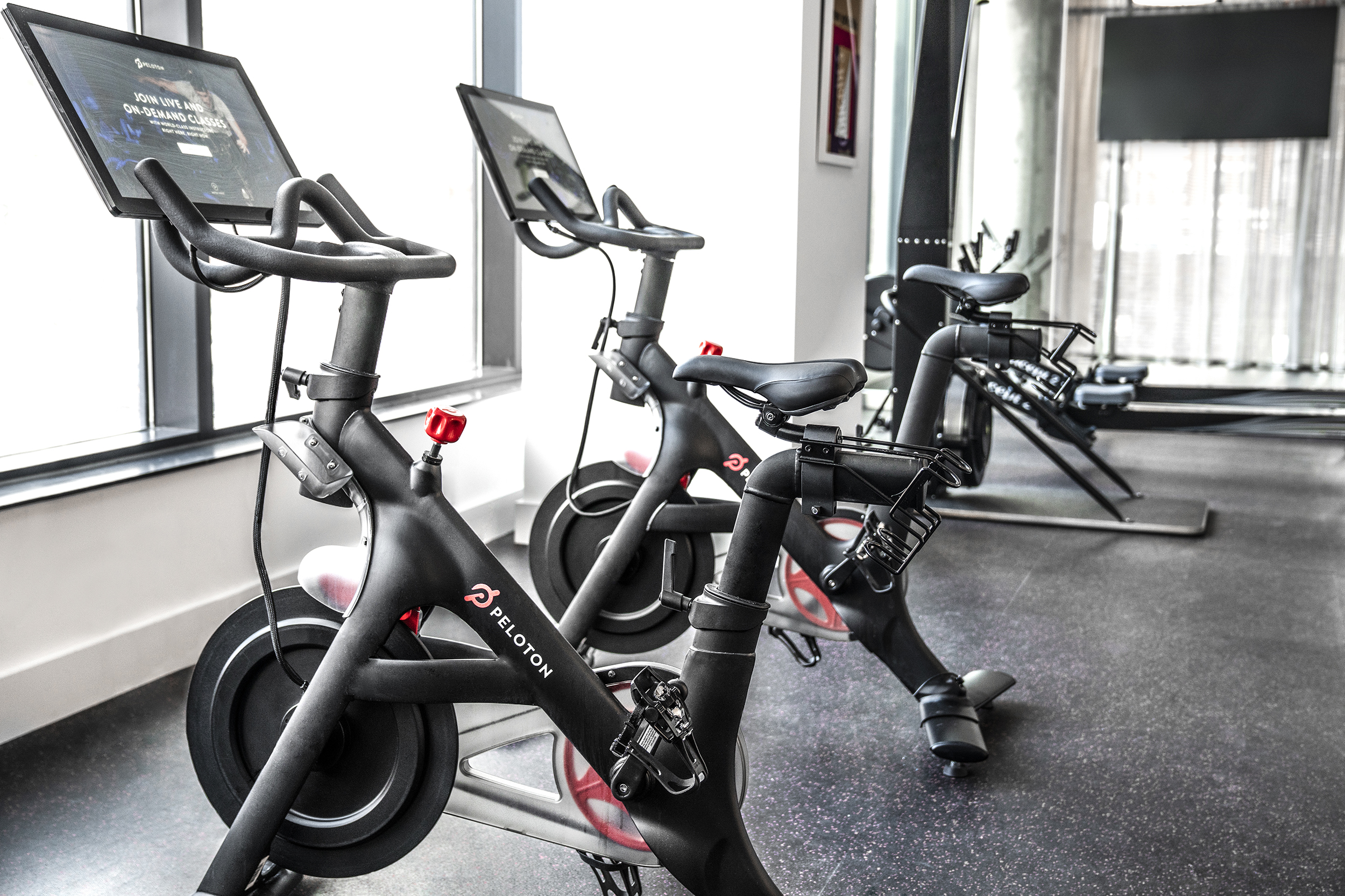 145 Clinton Street, Unit 9L Manhattan, NY 10002 - Photo 10 of 15 a view of a room with gym equipment
