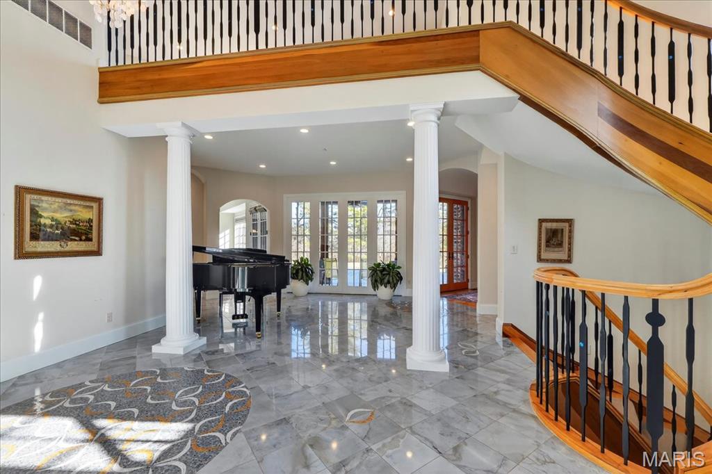 9998 Litzsinger Road Ladue, MO 63124 - Photo 3 of 59