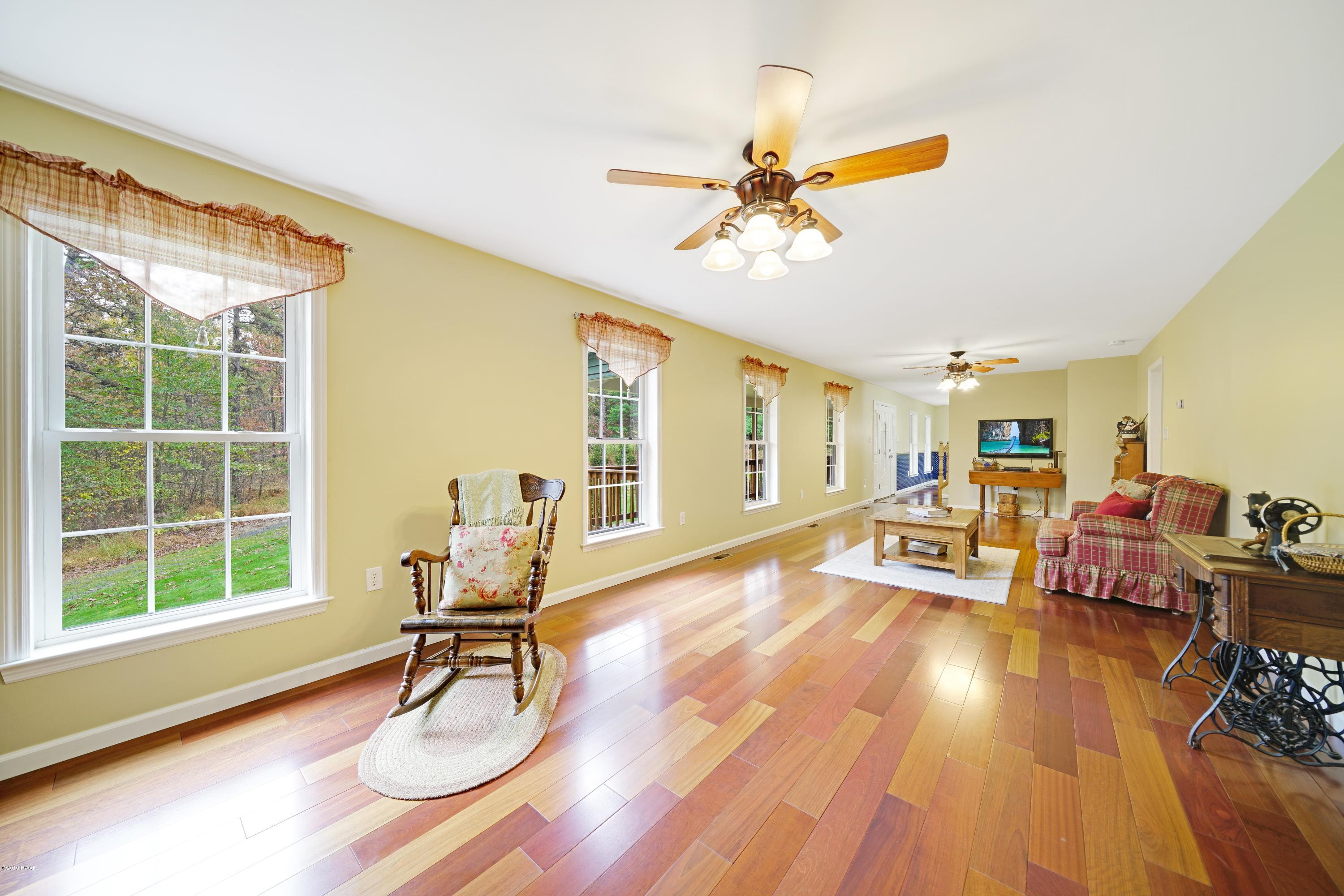 195 Fox Ridge Road Greeley, PA 18425 - Photo 14 of 39