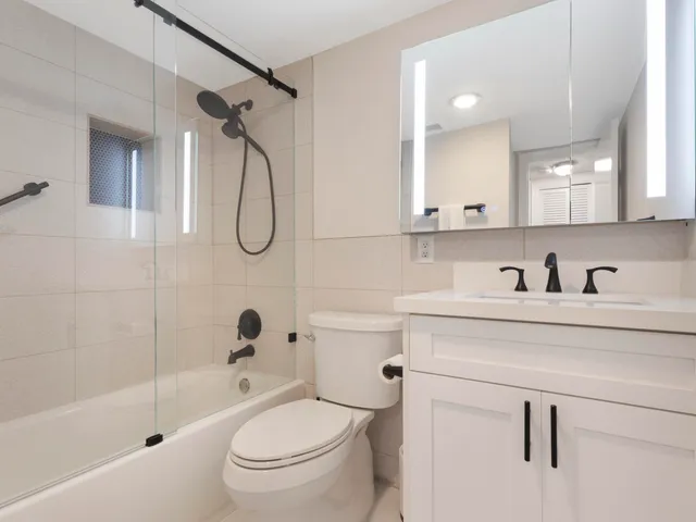 $5,300 | 750 Northeast Spanish River Boulevard, Unit 2020, Boca Raton, FL 33431