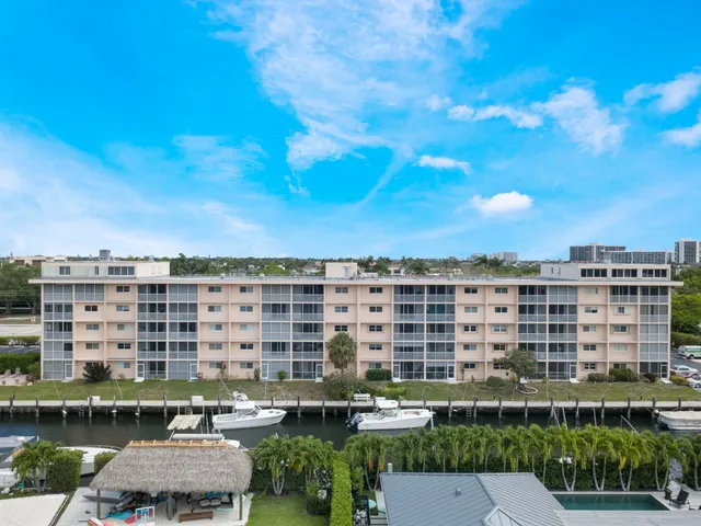 $5,300 | 750 Northeast Spanish River Boulevard, Unit 2020, Boca Raton, FL 33431