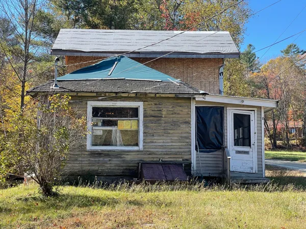 $115,000 | 8 Science Hill Road, Dixfield, ME 04224