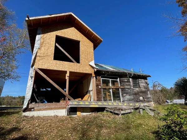 $115,000 | 8 Science Hill Road, Dixfield, ME 04224