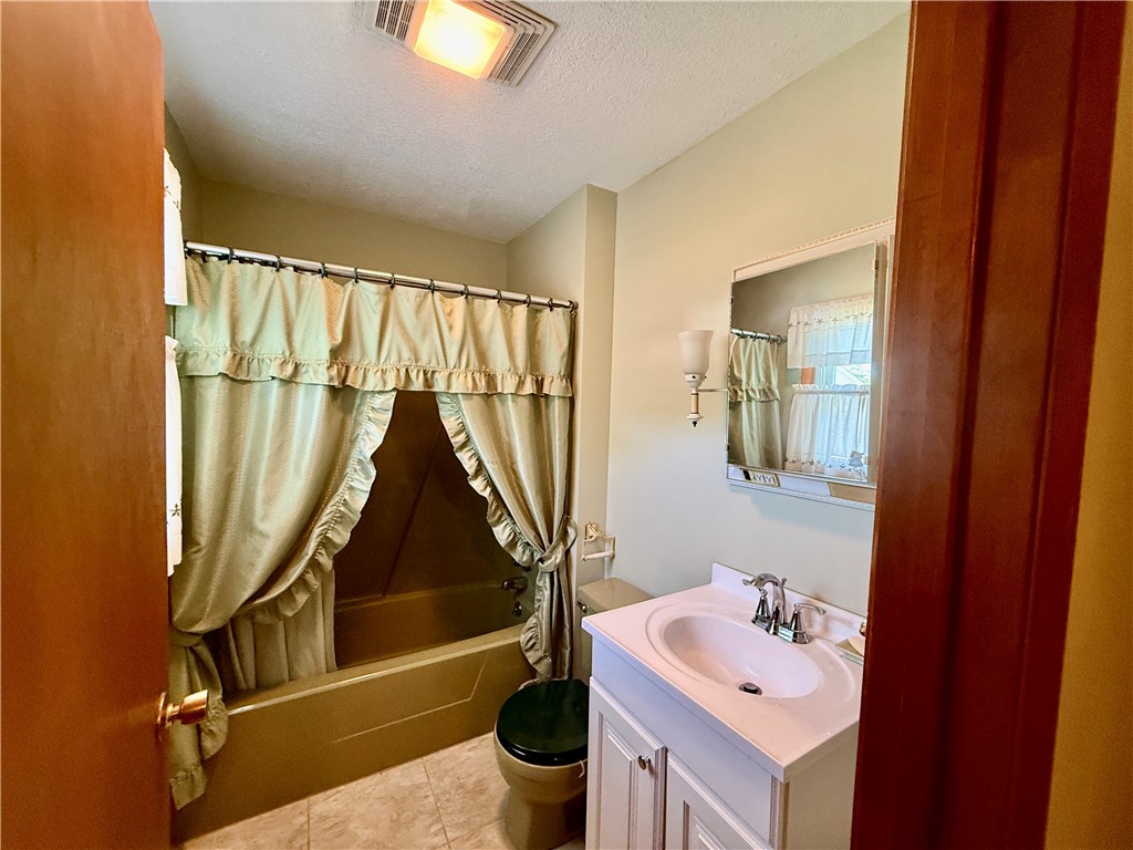 270 Shutter Drive Decatur, IL 62526 - Photo 15 of 19